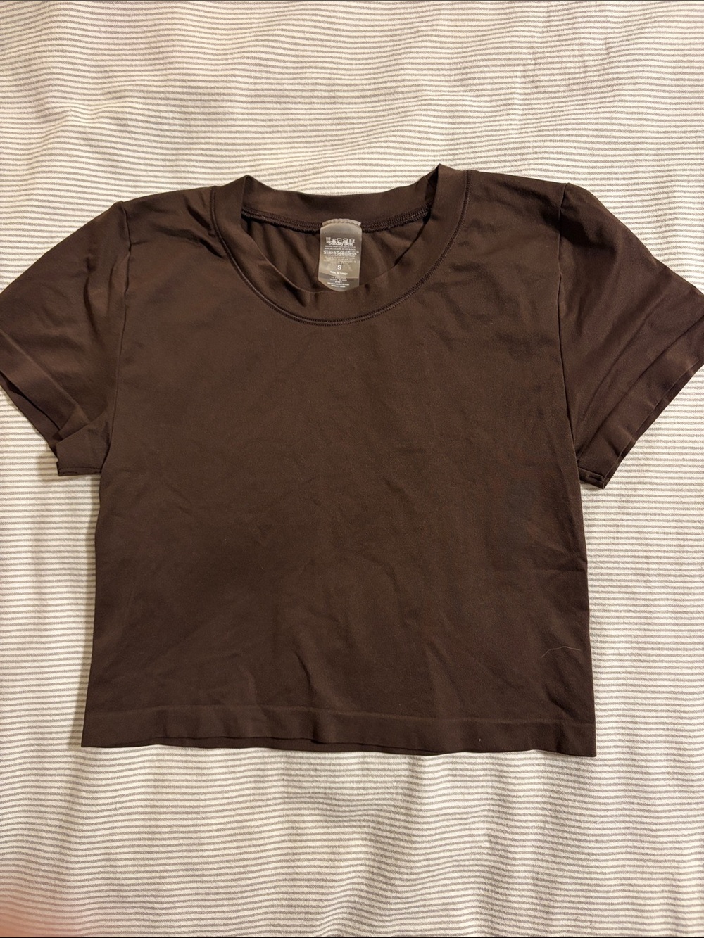 Aritzia Sunday Best Sinch Seamless Crop Top - Chocolate Brown - Small